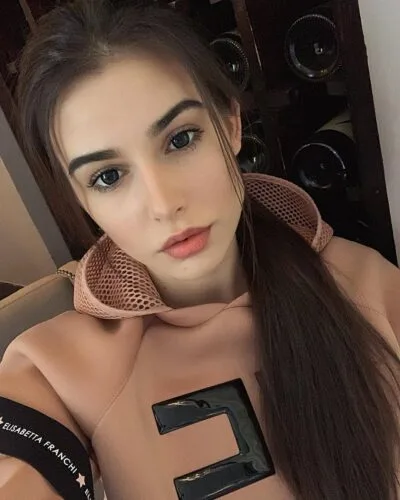 Layla – Dubai Escorts +971547465912