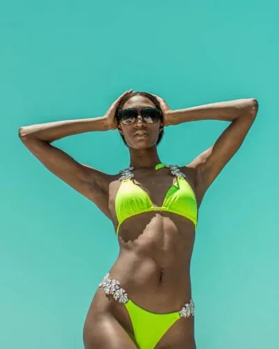 Mia – Oud Metha Escorts 0559347090
