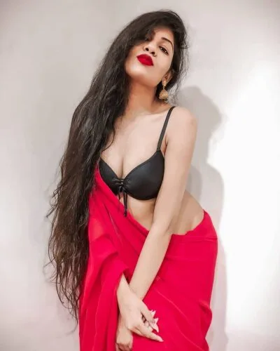 Madhuri +971581338939